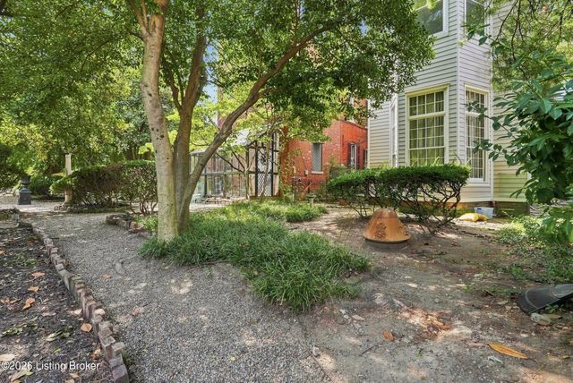 1335 S 1st St 2, Louisville, KY 40208