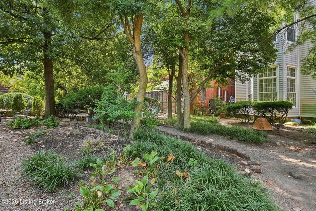 1335 S 1st St 2, Louisville, KY 40208