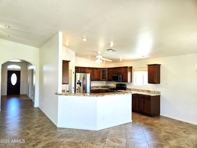 5637 E PLAYER Place, Mesa, AZ 85215