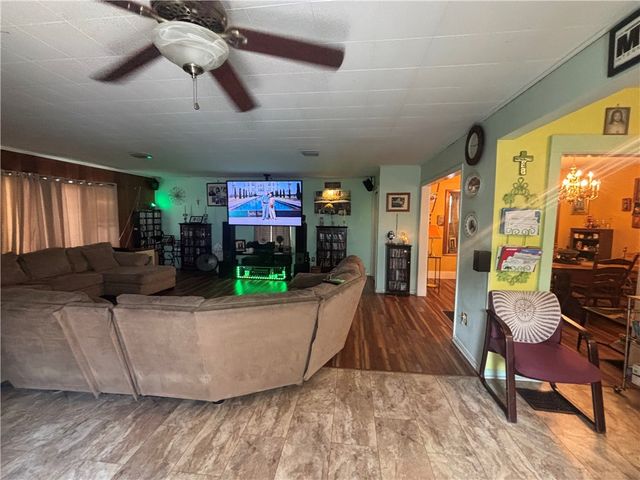150 S Kensington Place, Springfield, OH 45504
