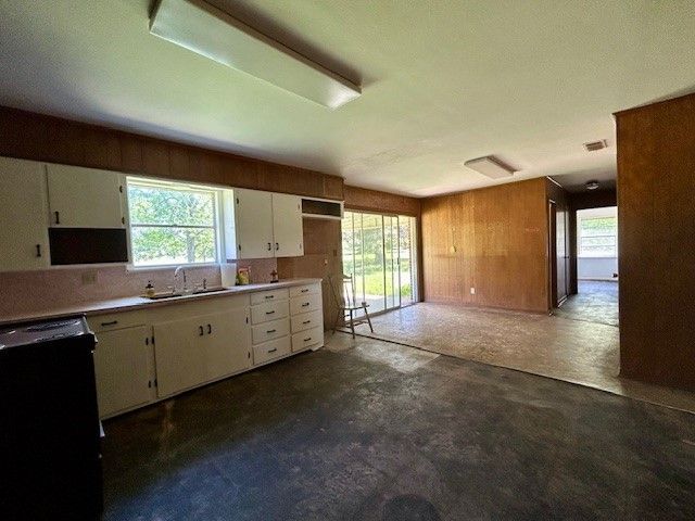 218 Fm 488, Fairfield, TX 75840