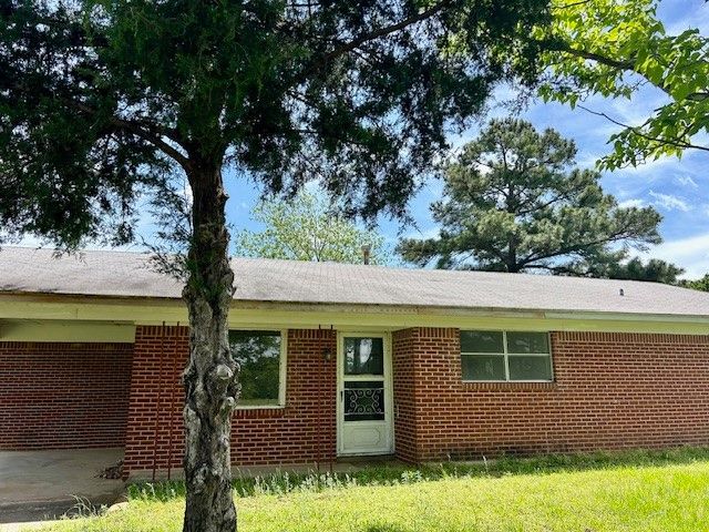 218 Fm 488, Fairfield, TX 75840