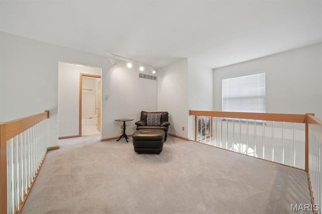 2136 Riding Spur Drive, Maryland Heights, MO 63146