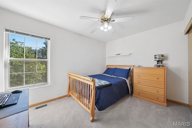 2136 Riding Spur Drive, Maryland Heights, MO 63146