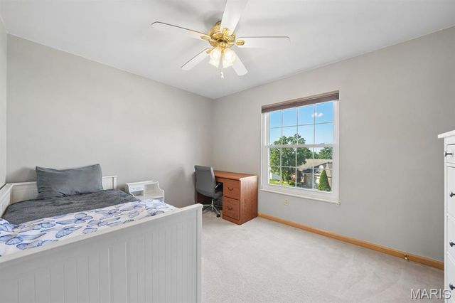 2136 Riding Spur Drive, Maryland Heights, MO 63146