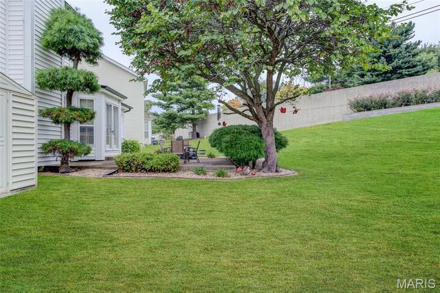 2136 Riding Spur Drive, Maryland Heights, MO 63146
