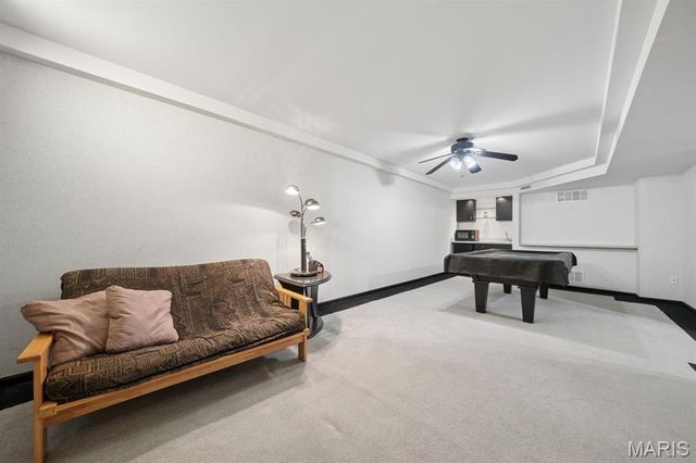 2136 Riding Spur Drive, Maryland Heights, MO 63146