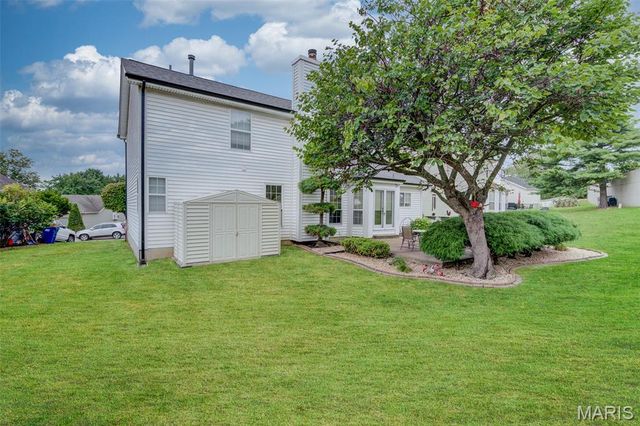 2136 Riding Spur Drive, Maryland Heights, MO 63146
