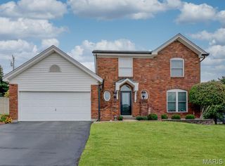 2136 Riding Spur Drive, Maryland Heights, MO 63146