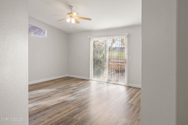 805 Divot Drive, Fernley, NV 89408