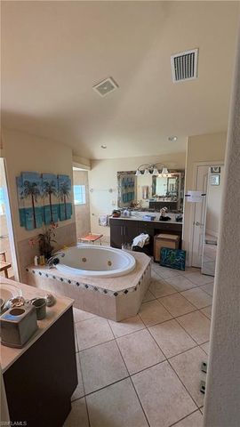 2810 NW 14th TER, Cape Coral, FL 33993