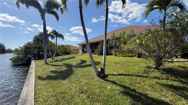 2810 NW 14th TER, Cape Coral, FL 33993