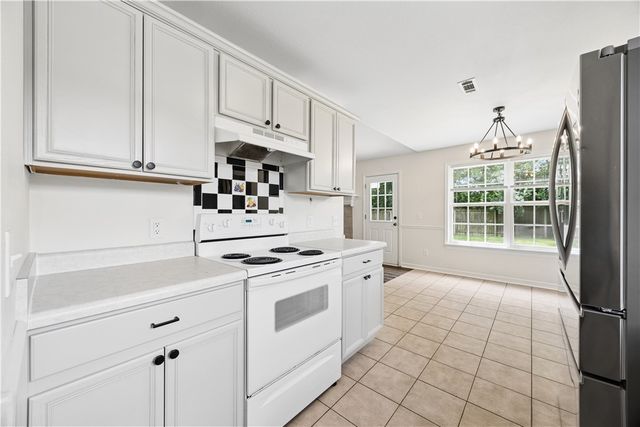 599 Richland Creek Avenue, Elkins, AR 72727