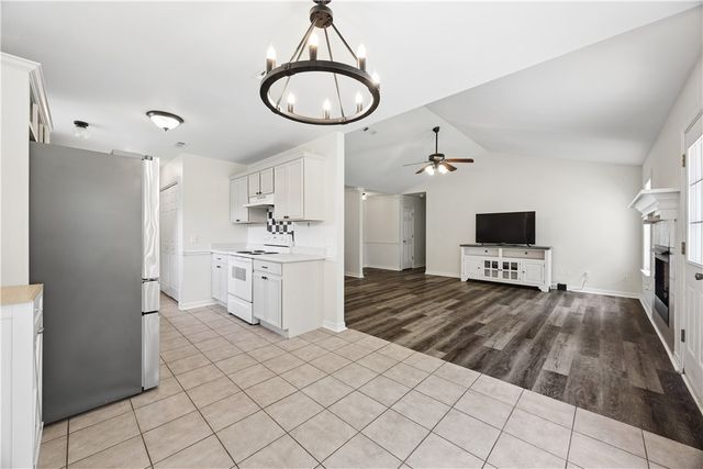 599 Richland Creek Avenue, Elkins, AR 72727