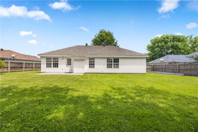599 Richland Creek Avenue, Elkins, AR 72727