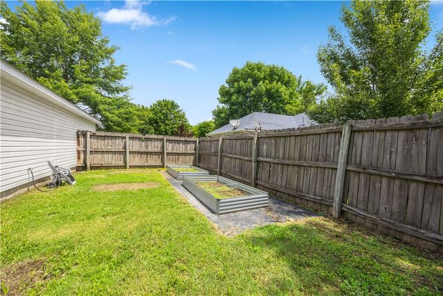599 Richland Creek Avenue, Elkins, AR 72727