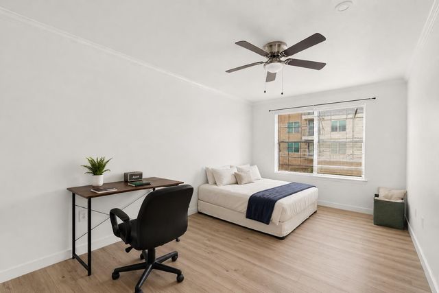 501 W 26th ST 224, Austin, TX 78705