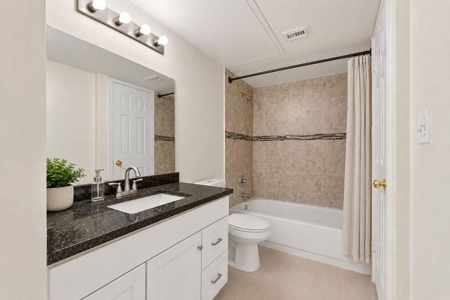 501 W 26th ST 224, Austin, TX 78705