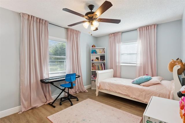 10016 BRIDLEWOOD AVENUE, Orlando, FL 32825