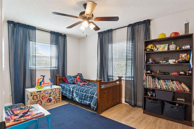 10016 BRIDLEWOOD AVENUE, Orlando, FL 32825