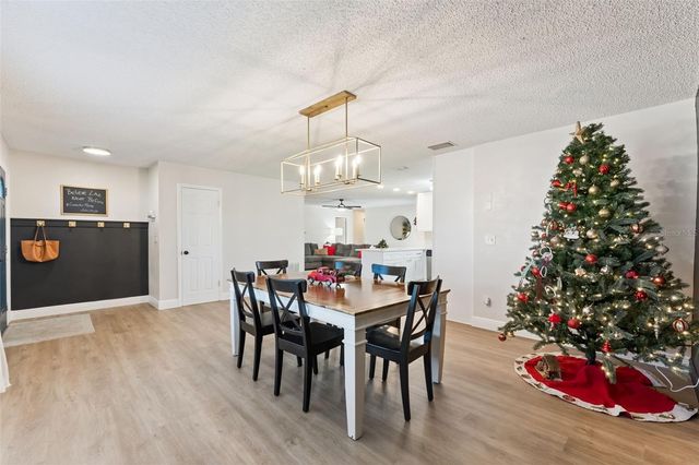 10016 BRIDLEWOOD AVENUE, Orlando, FL 32825