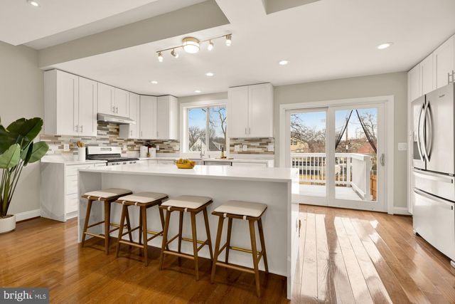 2228 KEARNY ST NE, Washington, DC 20018