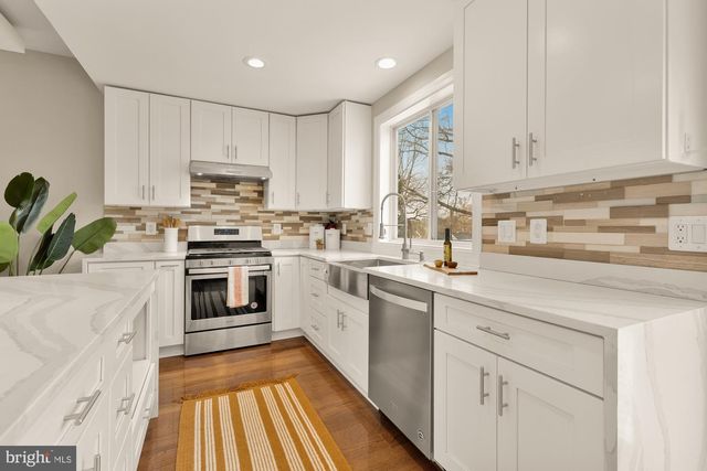 2228 KEARNY ST NE, Washington, DC 20018