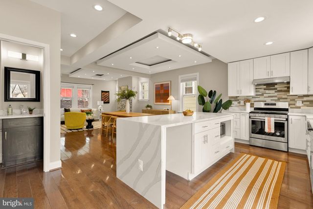 2228 KEARNY ST NE, Washington, DC 20018