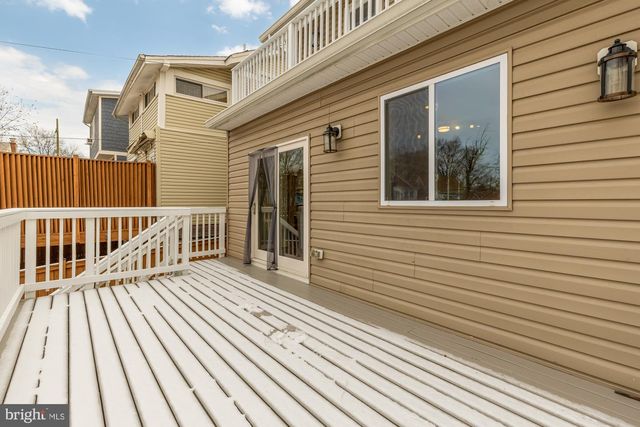 2228 KEARNY ST NE, Washington, DC 20018