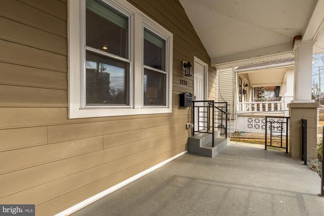 2228 KEARNY ST NE, Washington, DC 20018