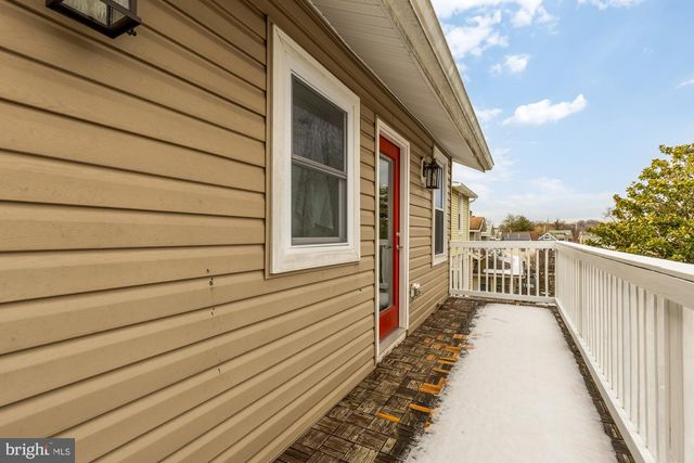 2228 KEARNY ST NE, Washington, DC 20018