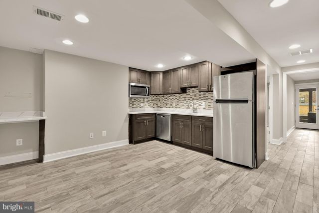 2228 KEARNY ST NE, Washington, DC 20018