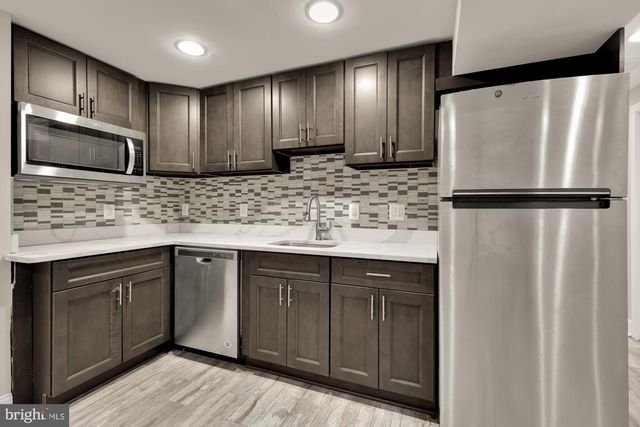 2228 KEARNY ST NE, Washington, DC 20018