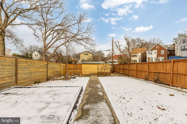 2228 KEARNY ST NE, Washington, DC 20018