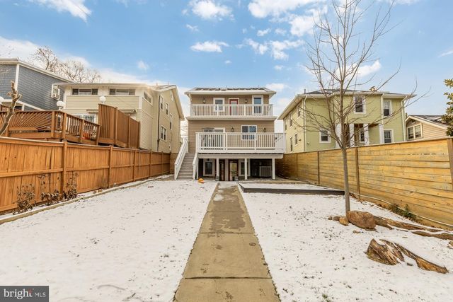 2228 KEARNY ST NE, Washington, DC 20018