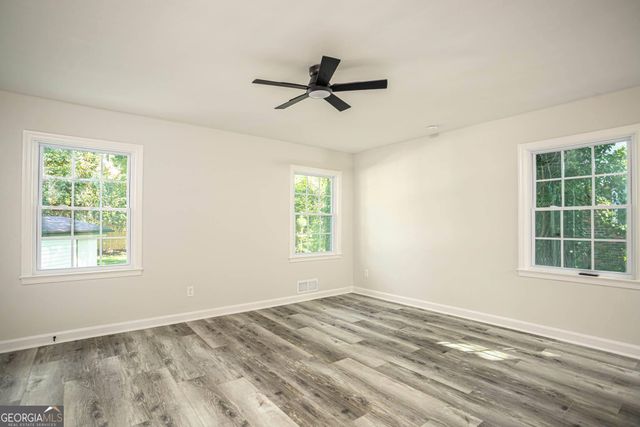 610 Glenforest Road, Sandy Springs, GA 30328