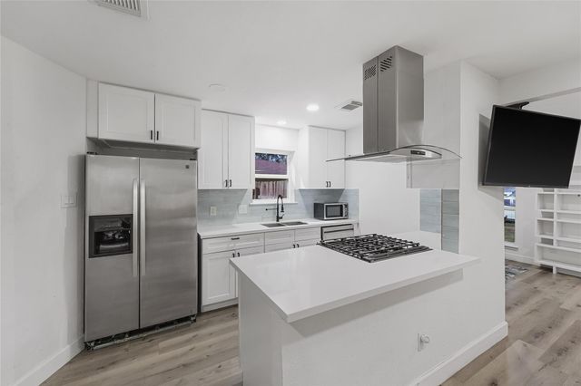 9618 Glenwood Forest Drive, Houston, TX 77078