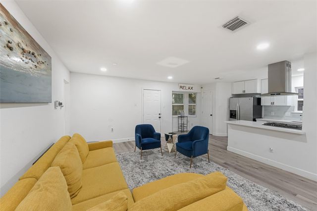 9618 Glenwood Forest Drive, Houston, TX 77078