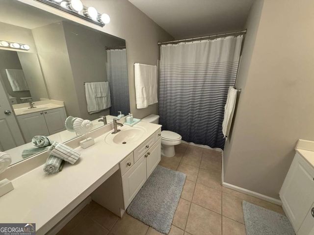 1137 Liberty Parkway NW, Atlanta, GA 30318