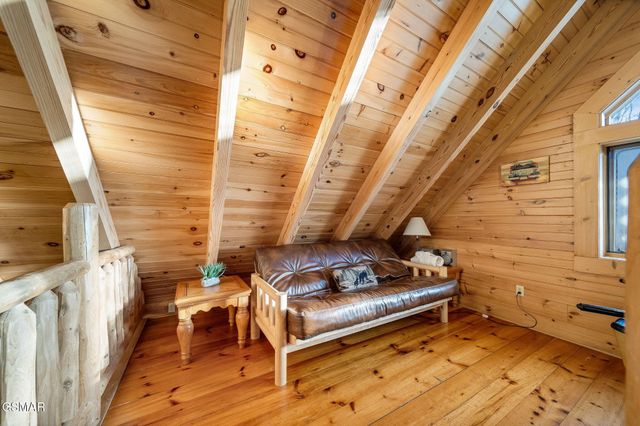 3221 Smoky Ridge Way, Sevierville, TN 37862