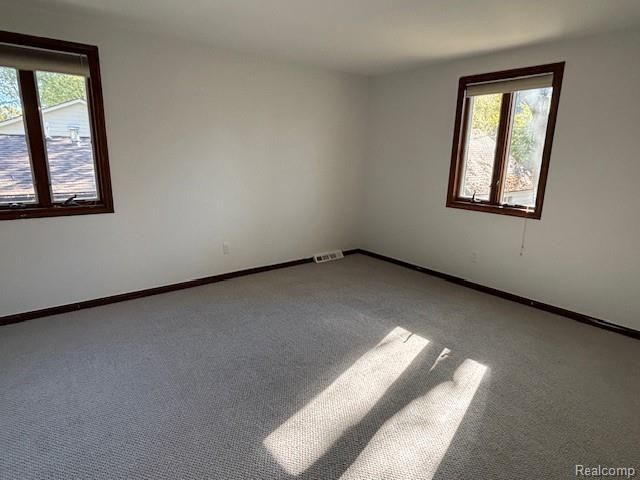 2145 Lakeshire Drive, West Bloomfield, MI 48323