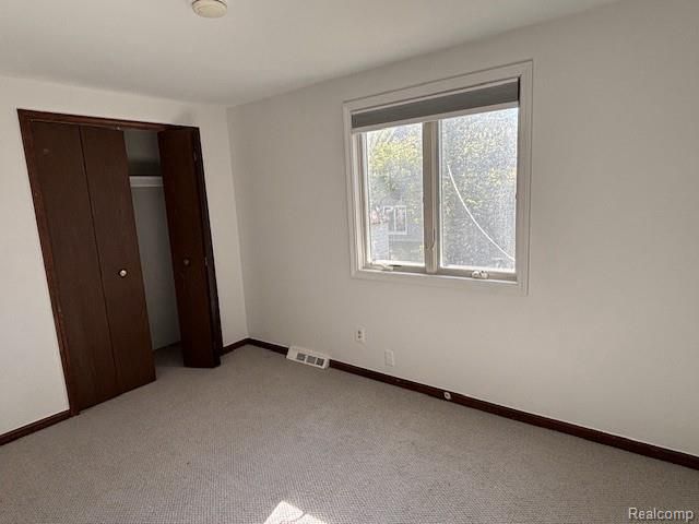 2145 Lakeshire Drive, West Bloomfield, MI 48323