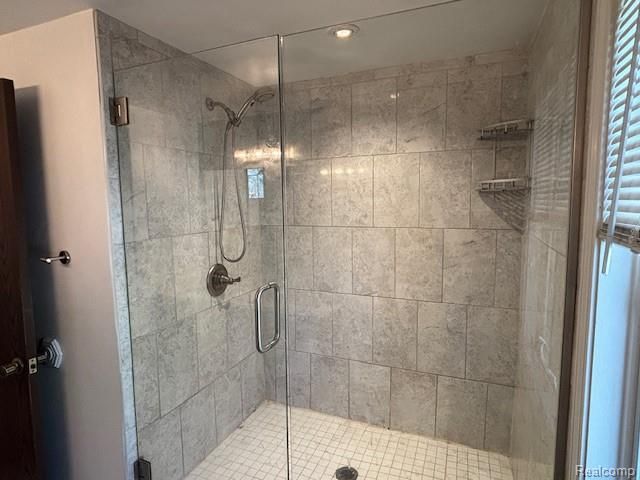 2145 Lakeshire Drive, West Bloomfield, MI 48323