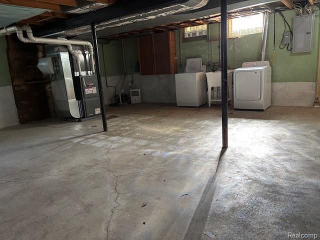 2145 Lakeshire Drive, West Bloomfield, MI 48323