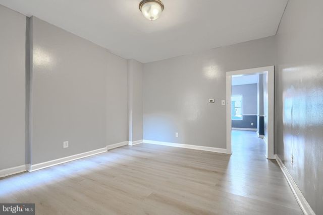 702 KENWOOD AVE, Baltimore, MD 21205