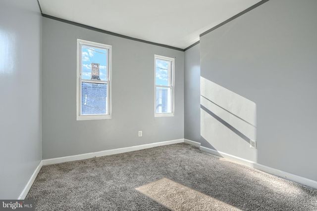 702 KENWOOD AVE, Baltimore, MD 21205