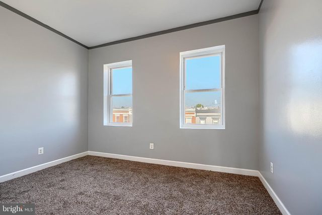 702 KENWOOD AVE, Baltimore, MD 21205