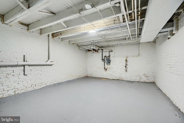 702 KENWOOD AVE, Baltimore, MD 21205