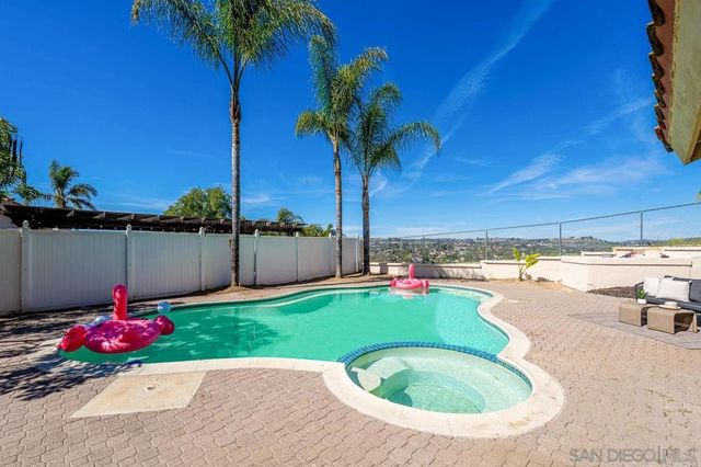 5364 Dressage Dr, Bonita, CA 91902