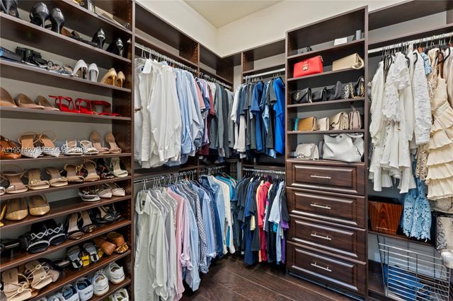 11813 NW 79th Ct, Parkland, FL 33076